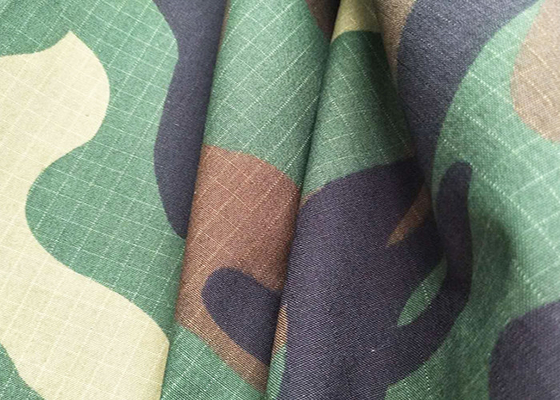 Polyester Cotton High Strength Army Digital Camo Fabric Wrinkle Resistance